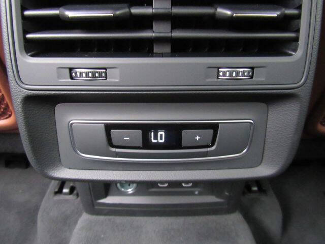 2022 Audi Q8 quattro Premium 55 TFSI