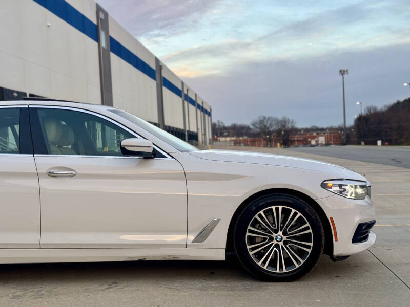 2018 BMW 5 Series 530i