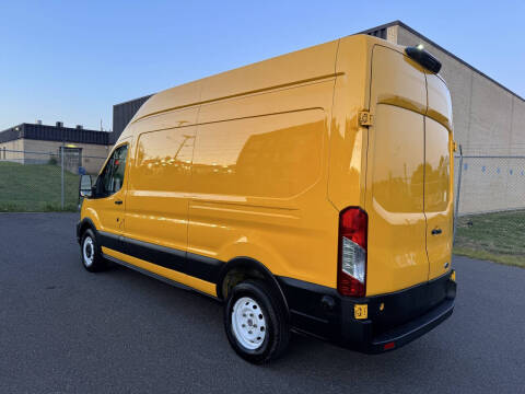 2022 Ford Transit 250