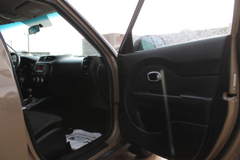2015 Kia Soul +