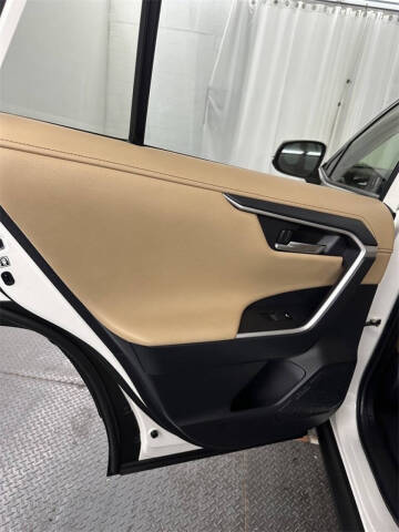 2019 Toyota RAV4 Hybrid Limited