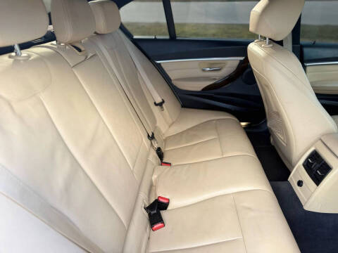 2017 BMW 3 Series 330i