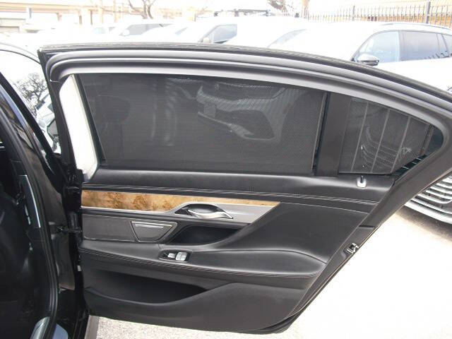 2017 BMW 7 Series 750i