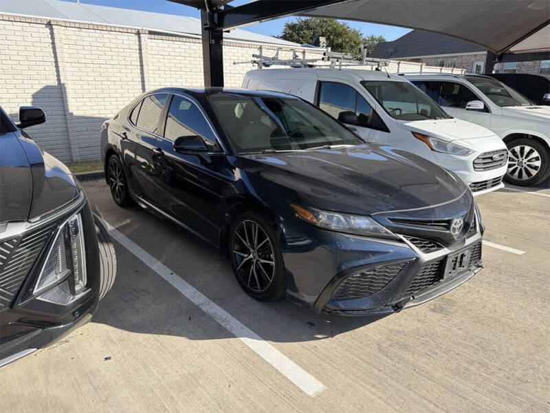 2021 Toyota Camry SE