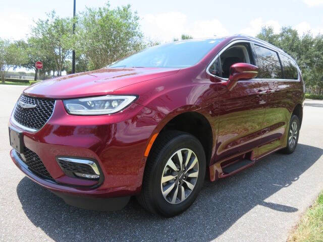 2021 Chrysler Pacifica Touring L