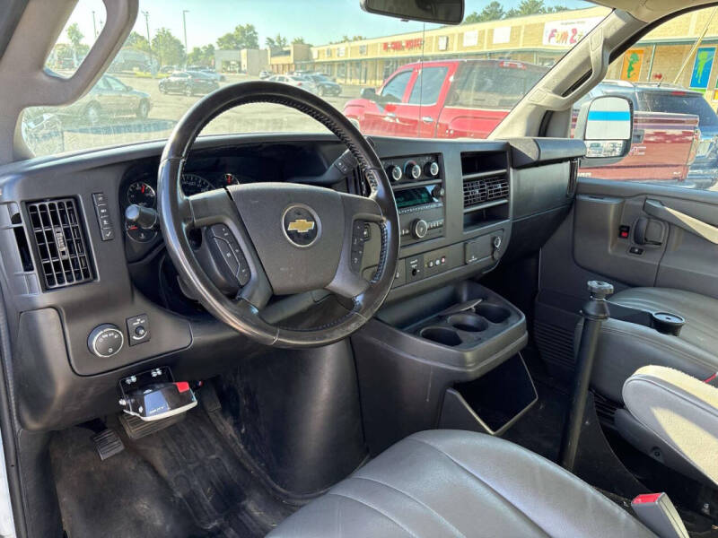 2021 Chevrolet Express 2500