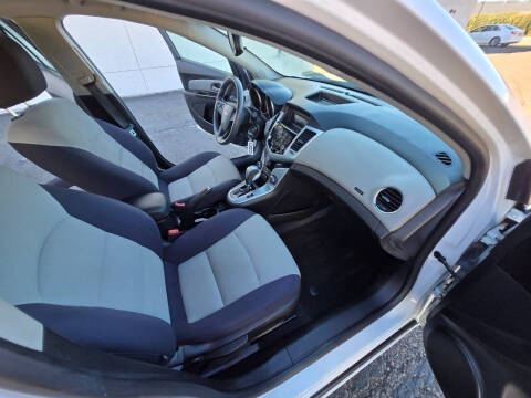 2014 Chevrolet Cruze LS Auto