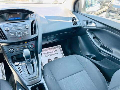 2017 Ford Focus SE