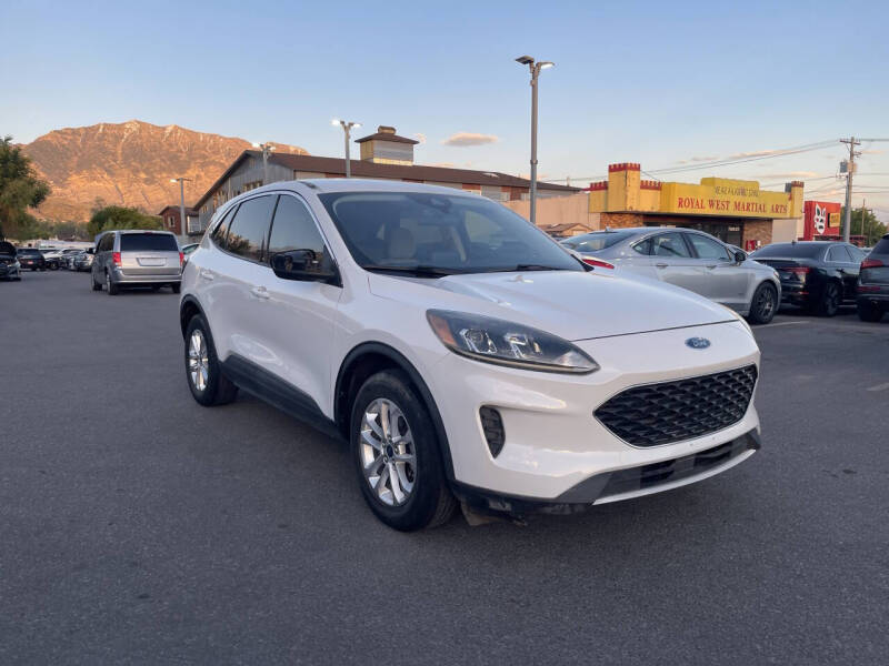 2020 Ford Escape SE