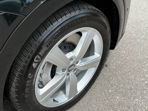 2019 Audi e-tron quattro Premium Plus