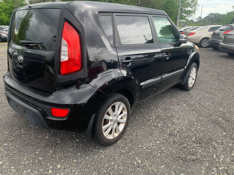 2013 Kia Soul +