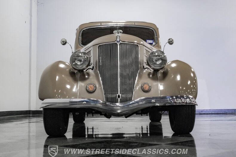 1936 Ford Tudor