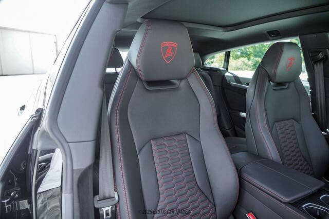2024 Lamborghini Urus S