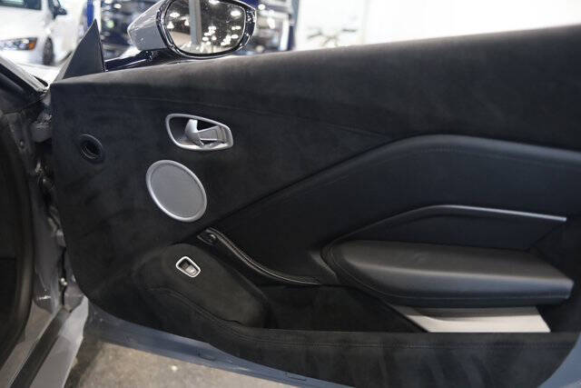 2021 Aston Martin Vantage