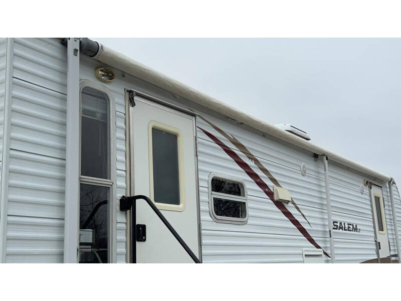 2007 Forest River 321FRD
