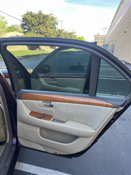 2005 Lexus LS 430