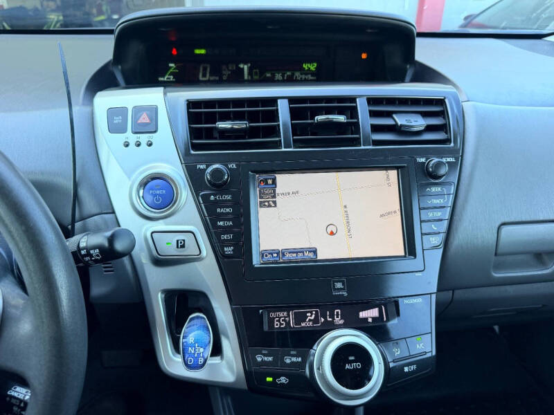 2012 Toyota Prius v Five