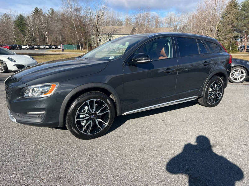 2015 Volvo V60 Cross Country T5 Platinum