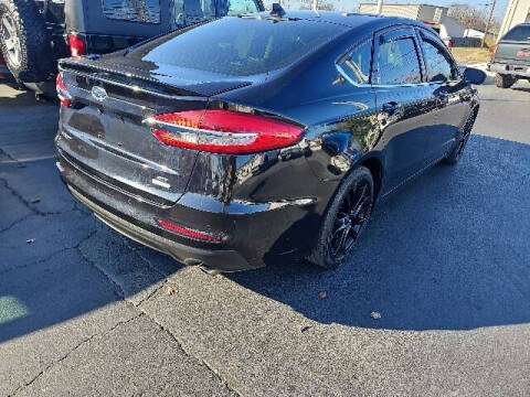 2020 Ford Fusion SE