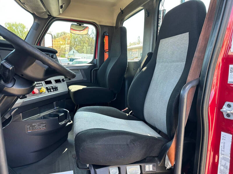 2019 Freightliner Cascadia
