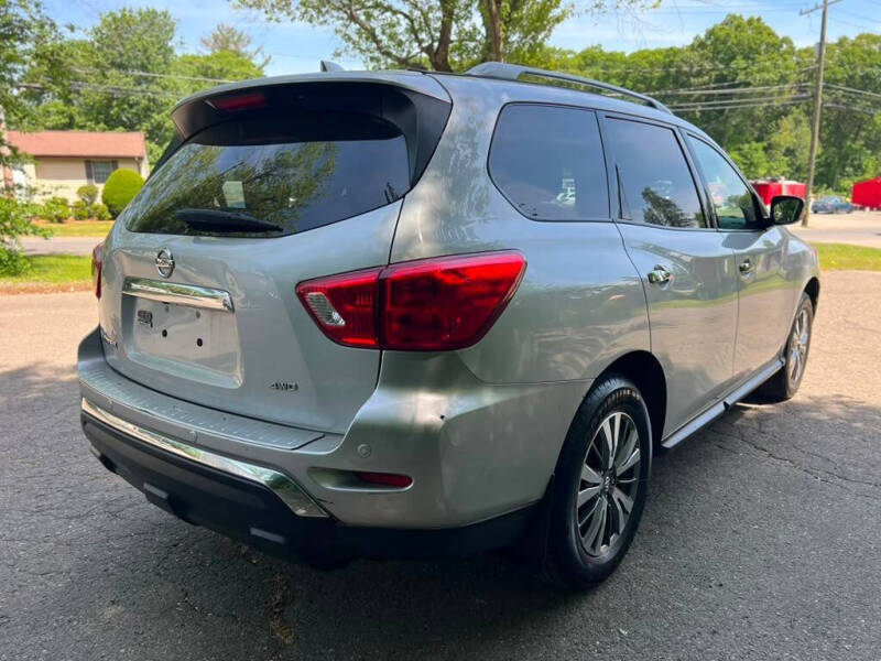 2020 Nissan Pathfinder S