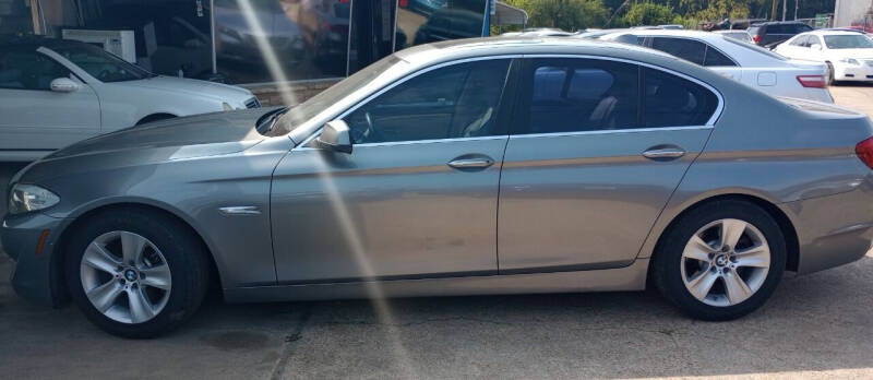 Image 2 of 2013 BMW 5 Series 528i