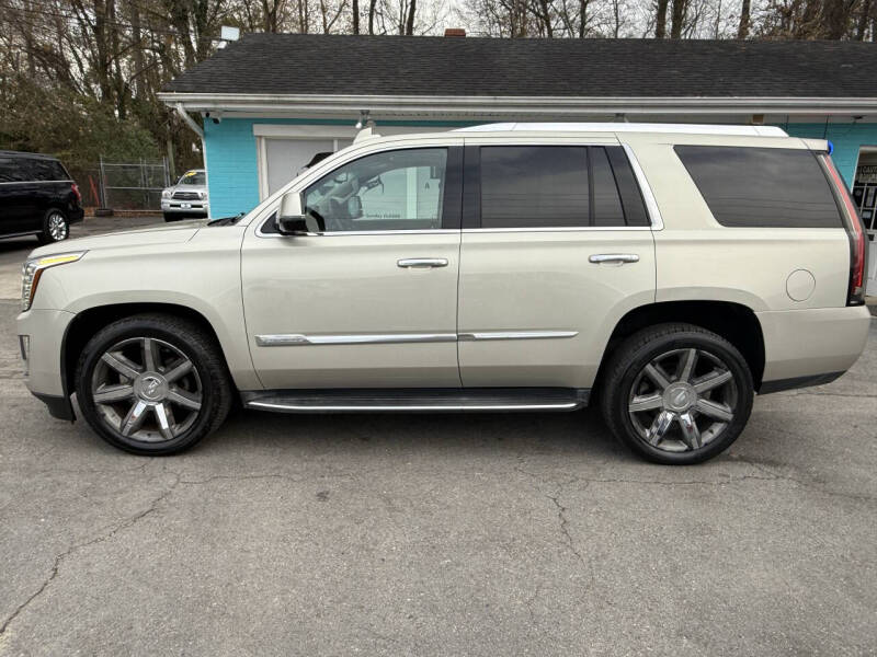 2016 Cadillac Escalade Luxury Collection