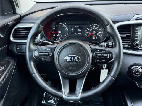 2017 Kia Sorento LX