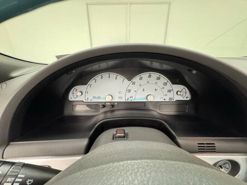 2002 Ford Thunderbird Deluxe