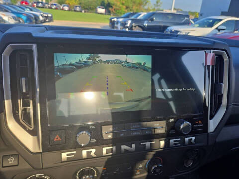 2025 Nissan Frontier SV