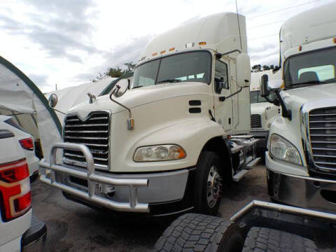 2013 Mack Pinnacle