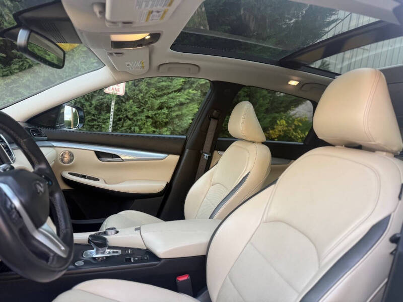 2019 Infiniti QX50 Essential