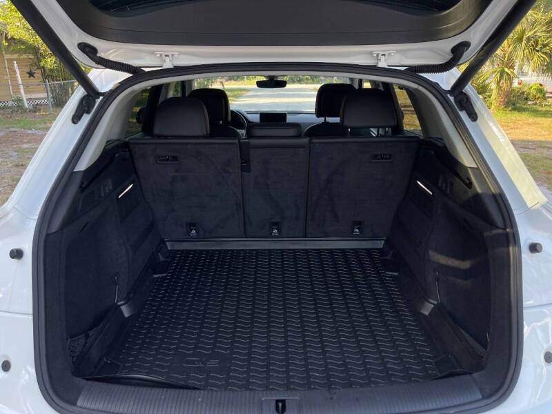 2018 Audi Q5 2.0T quattro Premium Plus