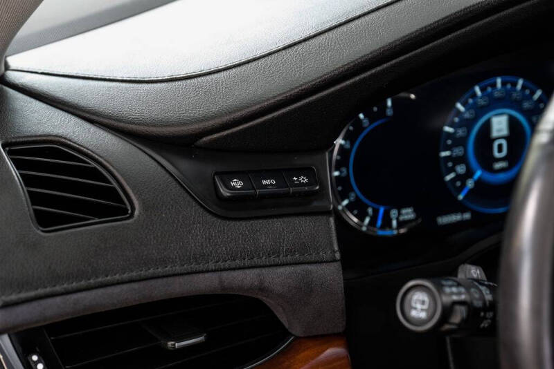 2019 Cadillac Escalade Luxury