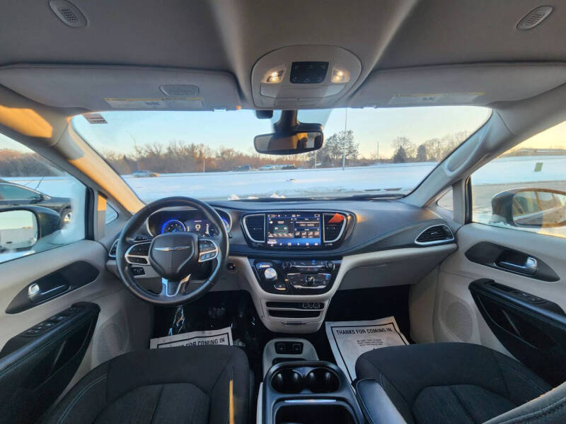 2021 Chrysler Pacifica Touring