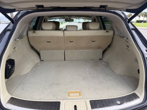 2011 Infiniti FX35