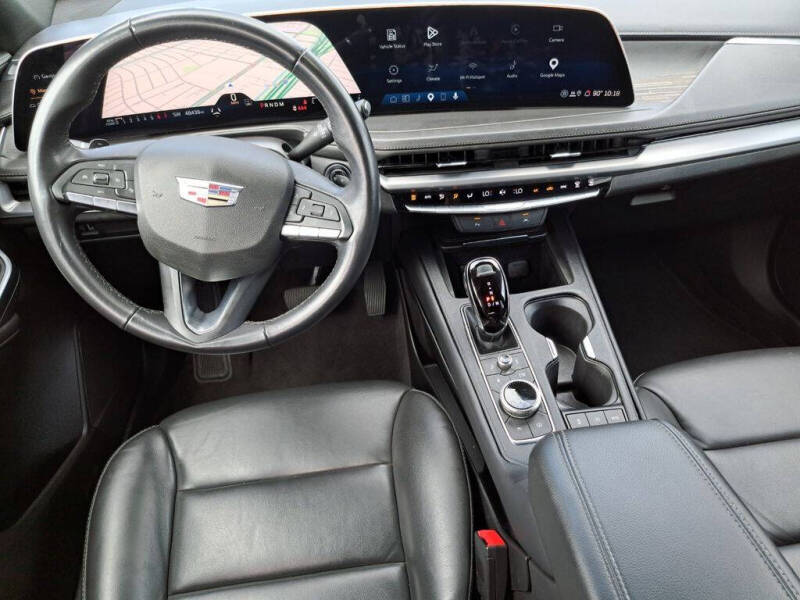 2025 Cadillac XT4 Premium Luxury