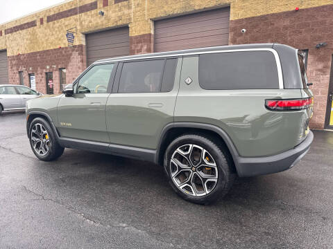 2023 Rivian R1S Launch Edition