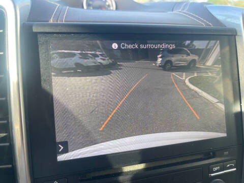 2018 Porsche Cayenne Platinum Edition