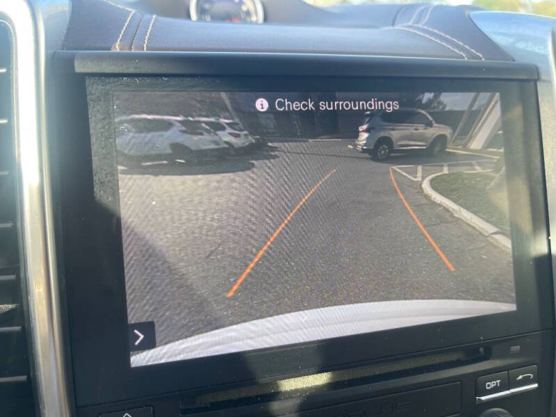 2018 Porsche Cayenne Platinum Edition