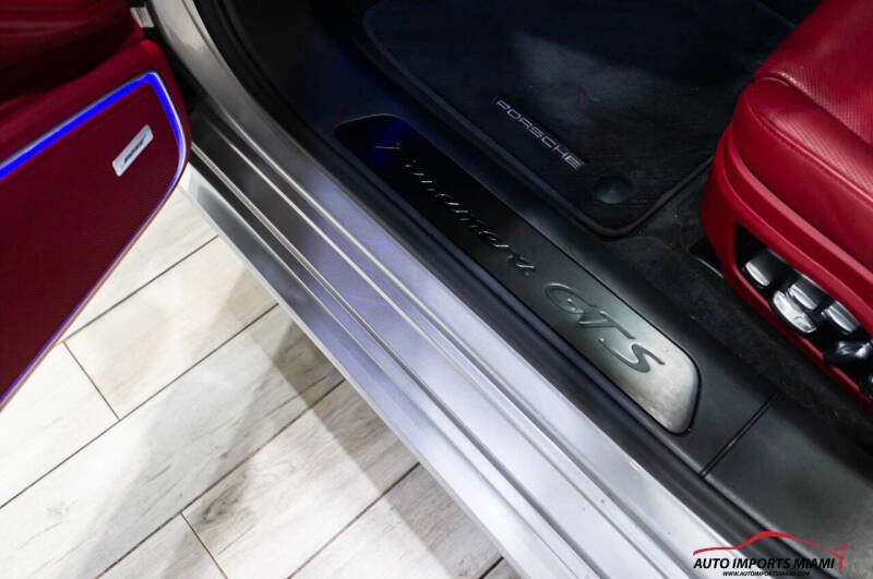 2019 Porsche Panamera GTS