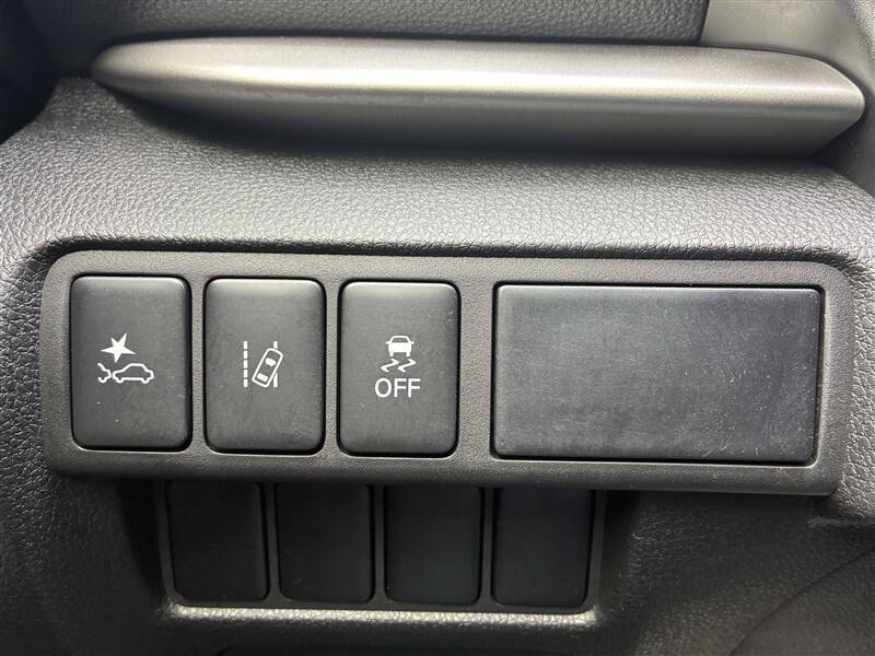 2024 Mitsubishi Eclipse Cross LE