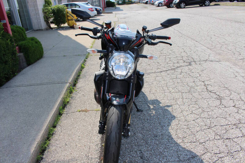 2016 Ducati Monster