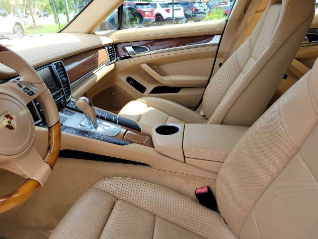 2011 Porsche Panamera 4