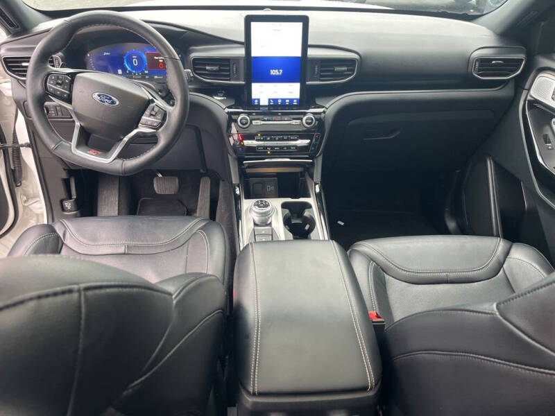 2023 Ford Explorer ST