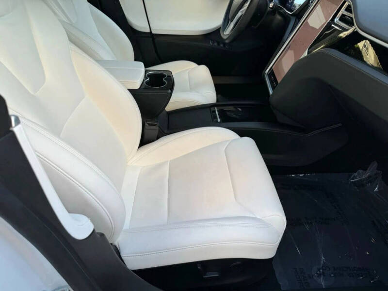 2017 Tesla Model S 75D