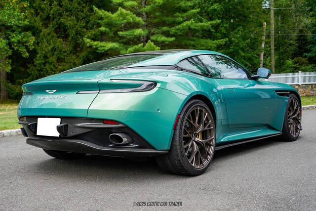 2025 Aston Martin DB12 V8