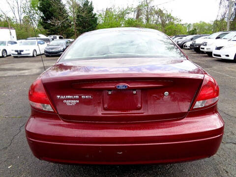 2005 Ford Taurus SEL