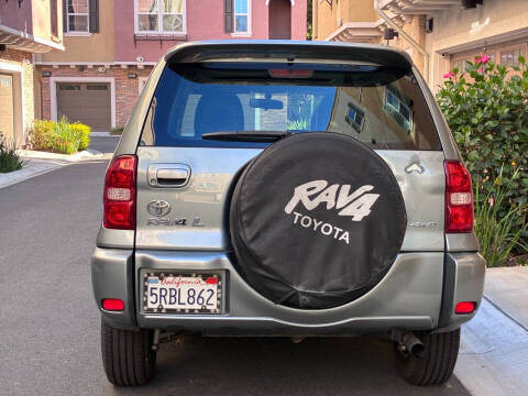 2005 Toyota RAV4