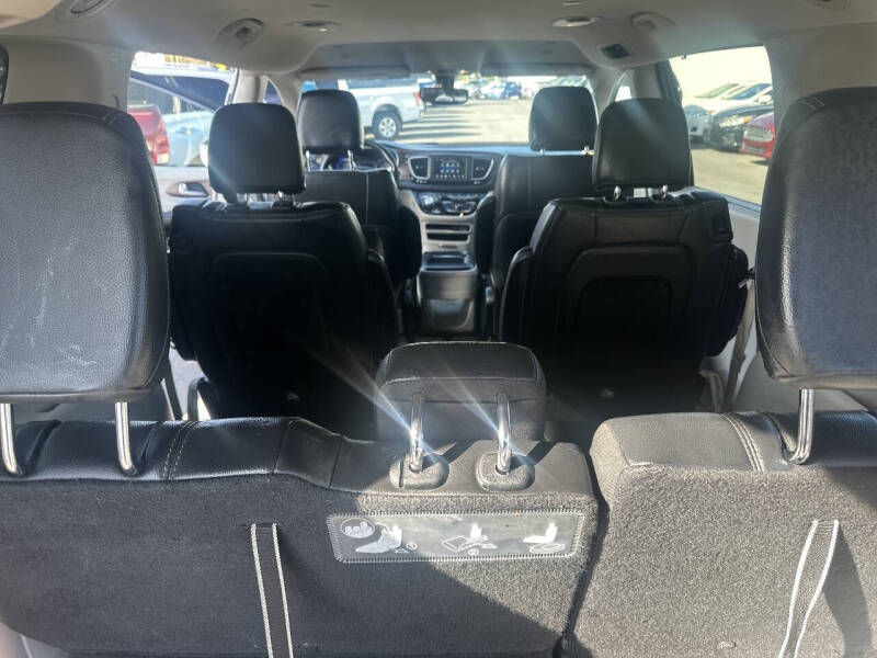 2019 Chrysler Pacifica Touring L